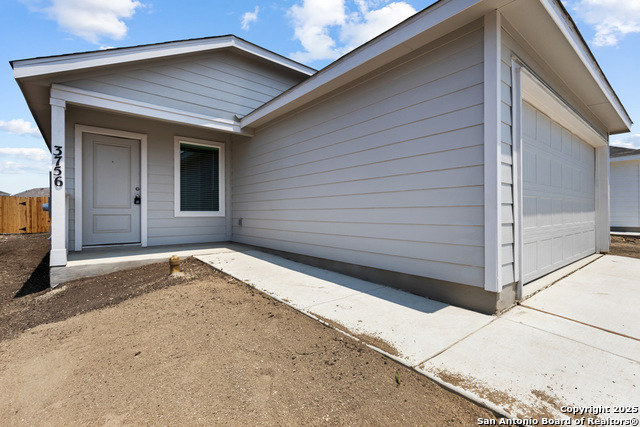 Image 3 of 23 For 3756 Swift Fox Rd