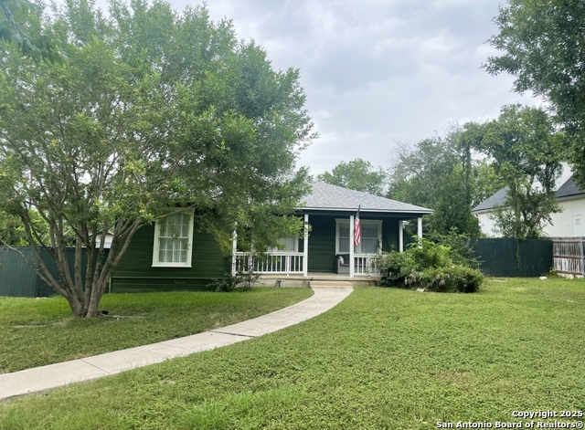 Listing photo id 2 for 101 Charles Rd