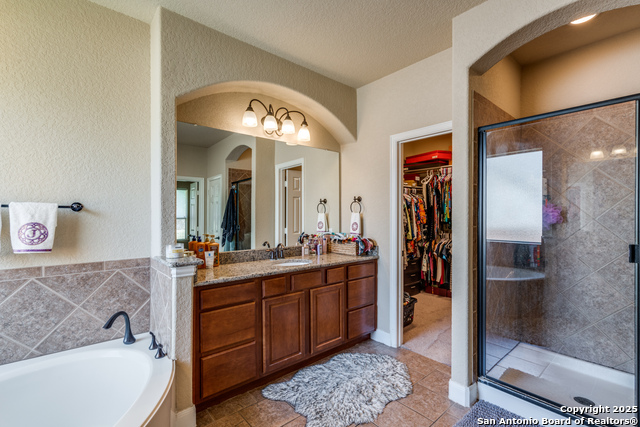 Listing photo id 15 for 25815 Plumbago