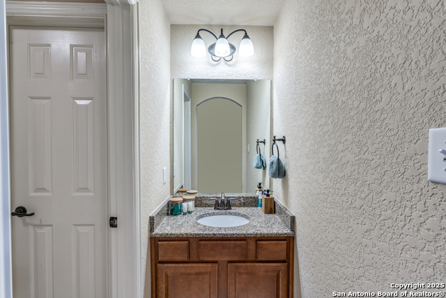 Listing photo id 22 for 25815 Plumbago
