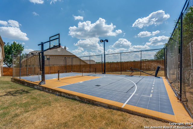 Listing photo id 28 for 25815 Plumbago