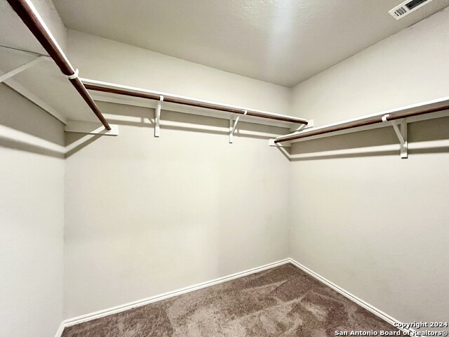 Listing photo id 20 for 634 Ambush Ridge