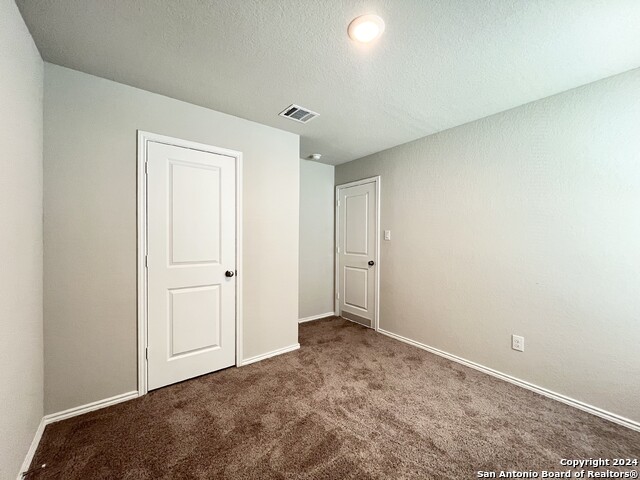 Listing photo id 23 for 634 Ambush Ridge