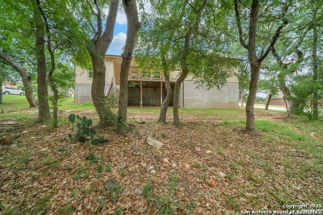 Listing photo id 11 for 519 Barden