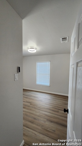 Image 15 of 28 For 111 Belfast  