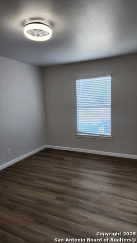 Image 19 of 28 For 111 Belfast  