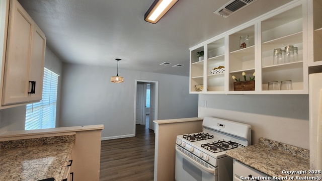 Image 21 of 28 For 111 Belfast  