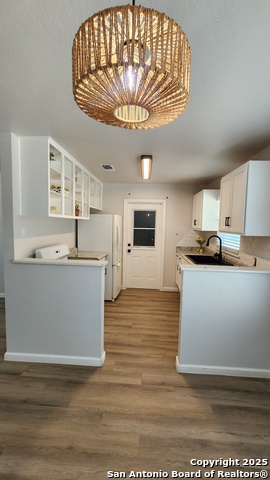 Image 23 of 28 For 111 Belfast  