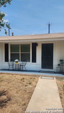 Image 4 of 28 For 111 Belfast  