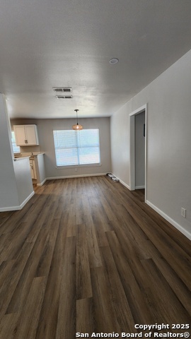 Image 8 of 28 For 111 Belfast  