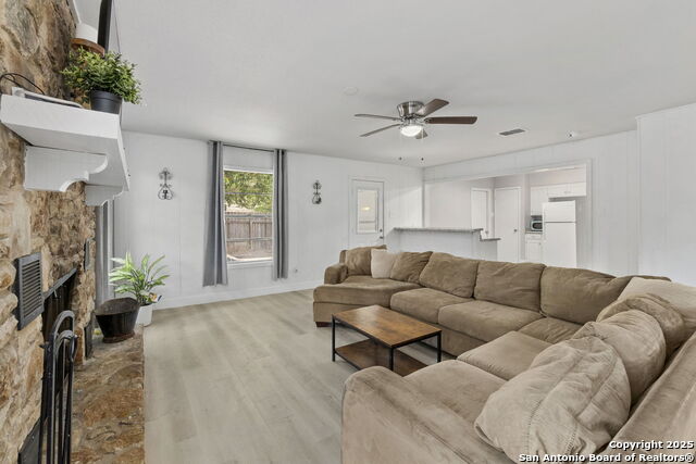 Image 10 of 31 For 3703 Autumn Lane