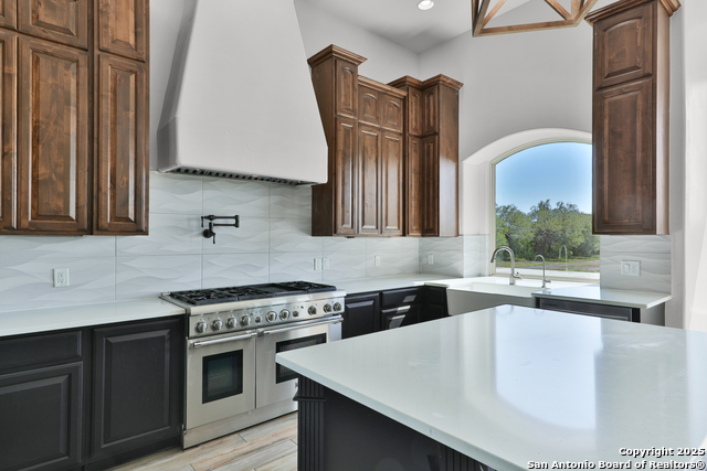 Listing photo id 10 for 11910 Keller