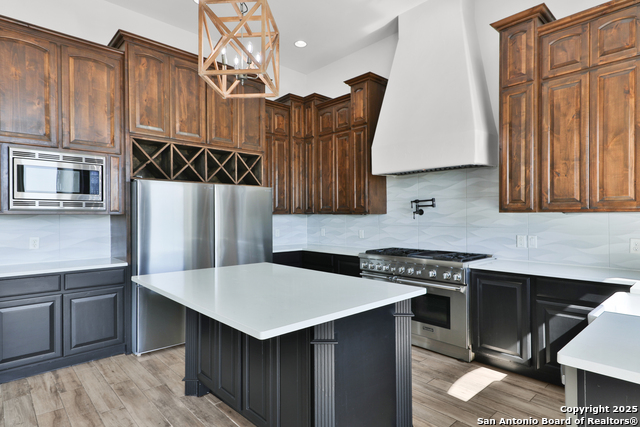 Listing photo id 15 for 11910 Keller