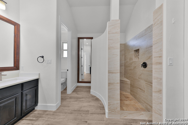 Listing photo id 26 for 11910 Keller