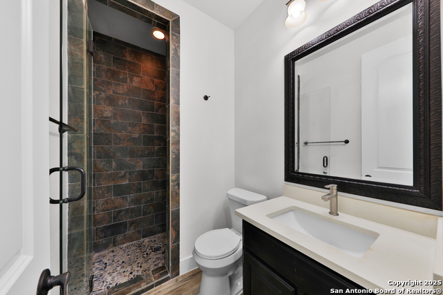 Listing photo id 32 for 11910 Keller
