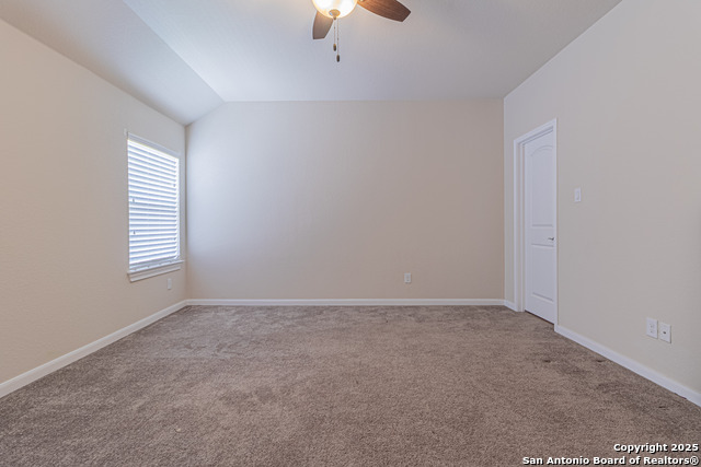 Listing photo id 21 for 2727 Sonata