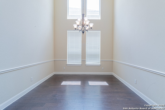 Listing photo id 1 for 2727 Sonata