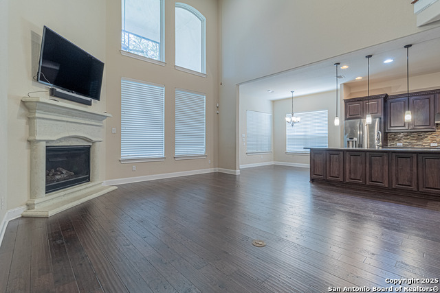 Listing photo id 7 for 2727 Sonata