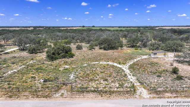 Image 11 of 48 For 461 Blossom Dr