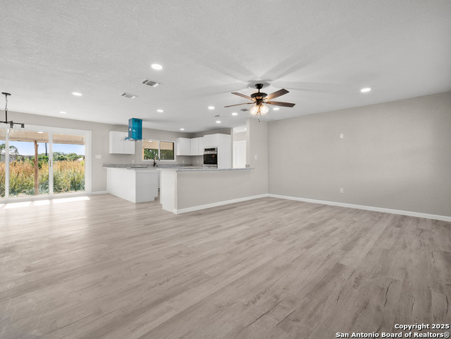 Image 2 of 27 For 19551 Fm 463