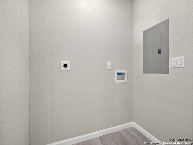 Image 22 of 27 For 19551 Fm 463