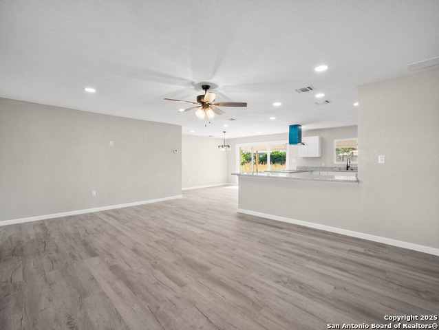 Image 3 of 27 For 19551 Fm 463