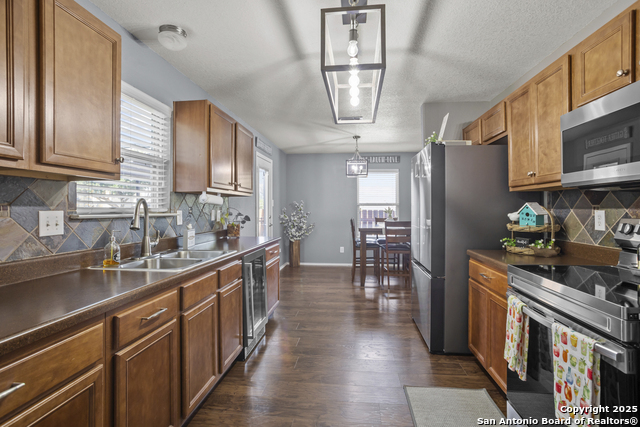 Image 12 of 29 For 5931 Aspen Gardens