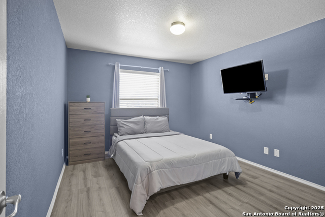 Image 19 of 29 For 5931 Aspen Gardens