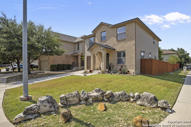 Image 2 of 29 For 5931 Aspen Gardens