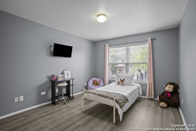 Image 21 of 29 For 5931 Aspen Gardens