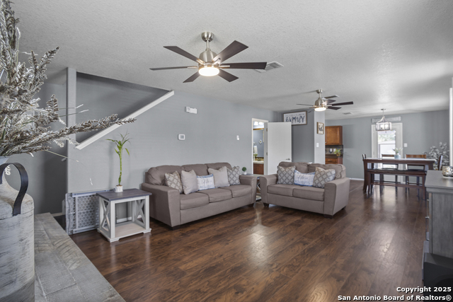 Image 6 of 29 For 5931 Aspen Gardens