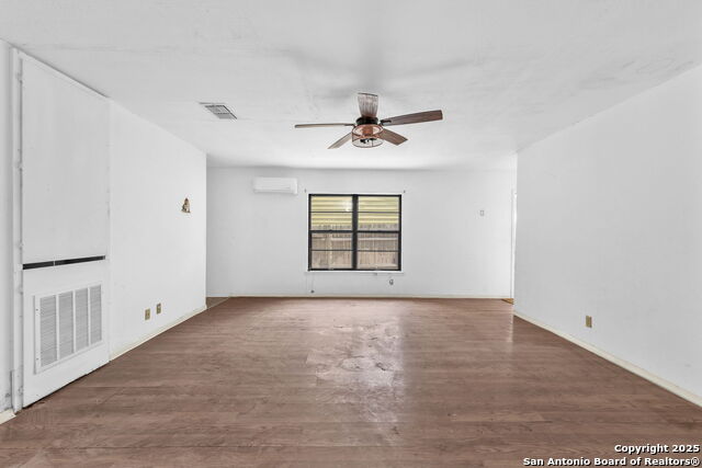 Image 8 of 18 For 4807 Borchers