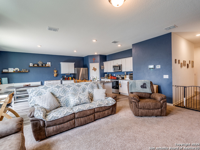 Image 12 of 23 For 5924 Pearl Meadows
