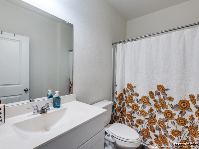 Image 21 of 23 For 5924 Pearl Meadows