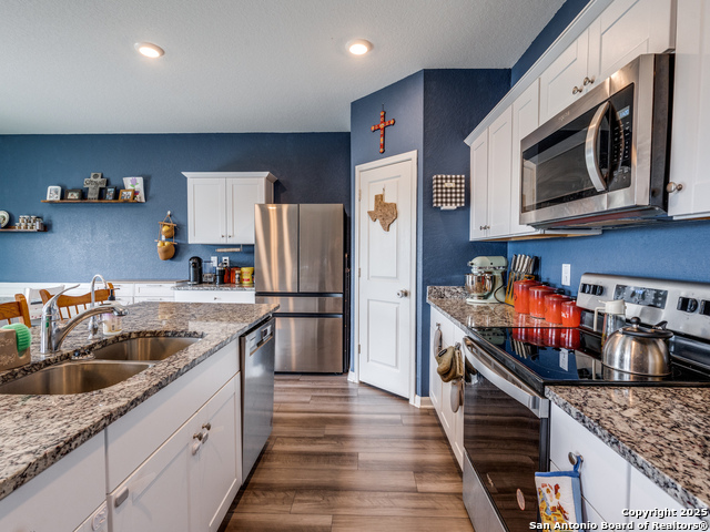 Image 7 of 23 For 5924 Pearl Meadows