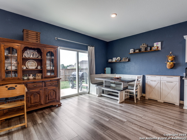 Image 9 of 23 For 5924 Pearl Meadows