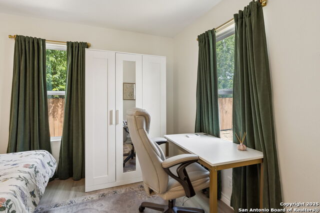 Listing photo id 17 for 119 Colton  