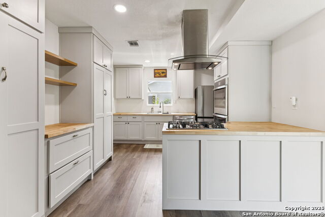 Listing photo id 1 for 119 Colton  