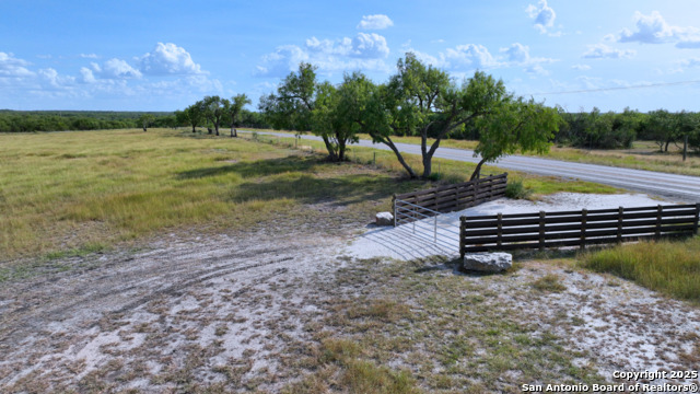 Listing photo id 24 for 32 Ac Fm 791