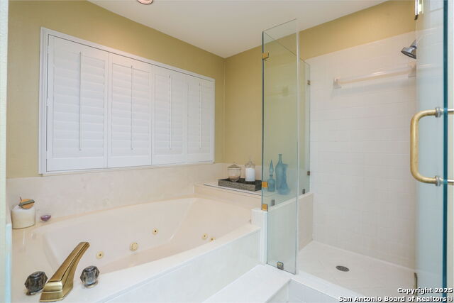 Image 18 of 39 For 29266 Seabiscuit Dr
