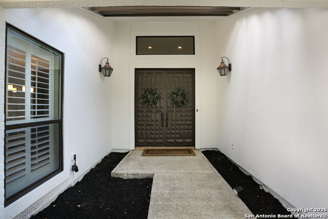 Image 4 of 39 For 29266 Seabiscuit Dr