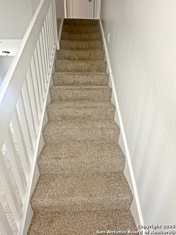 Image 15 of 25 For 7502 Oak Chase  7504