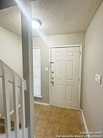 Image 3 of 25 For 7502 Oak Chase  7504