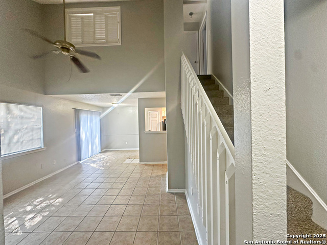 Image 4 of 25 For 7502 Oak Chase  7504
