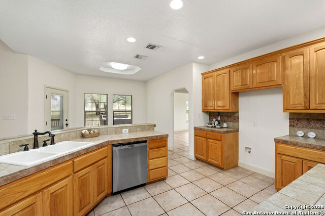 Image 8 of 46 For 231 Broken Arrow