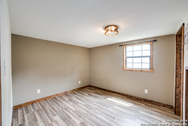 Image 10 of 25 For 297 Chaparral Dr