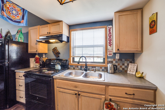 Image 18 of 25 For 297 Chaparral Dr