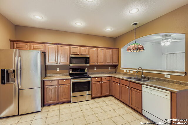 Image 3 of 23 For 3915 Cortona Way