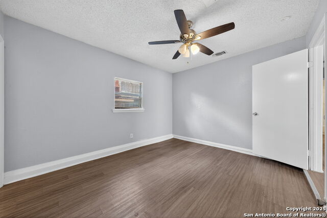Image 10 of 20 For 4883 Aspen Wood