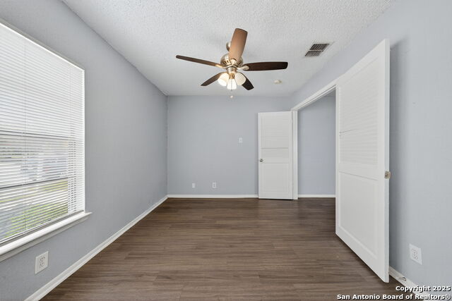 Image 19 of 20 For 4883 Aspen Wood
